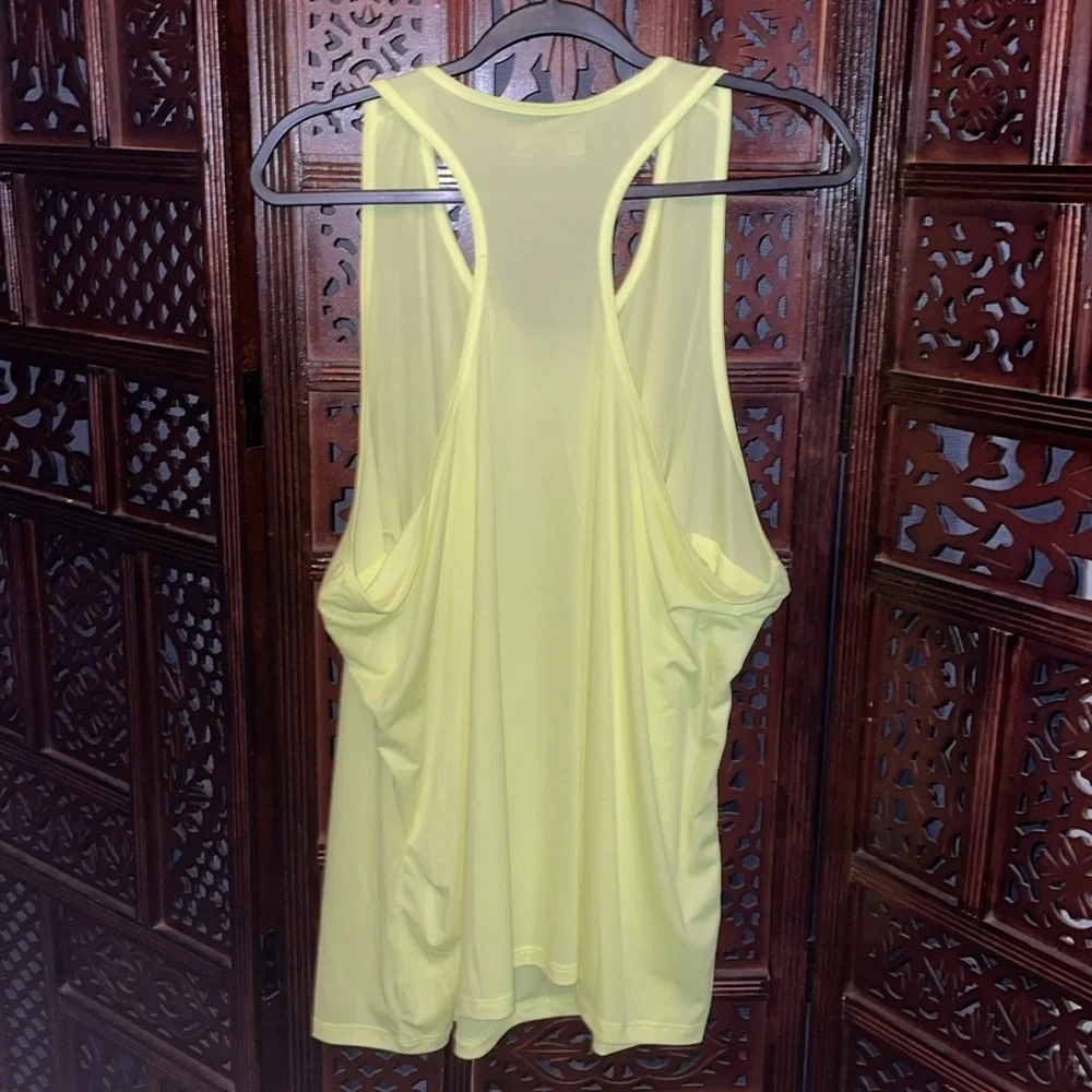 NWOT XERSION Women's Yellow Tank Top.  Size 2X. - Picture 2 of 4